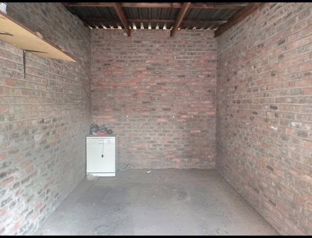 2 BEDROOM SECTIONAL TITLE FOR SALE IN BERTON PARK